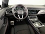 Audi Q8 60 TFSI e quattro Pro Line S Competition 490pk | Panoramadak | HUD | 4 wielbesturing | Stoel ventilatie en massage | Verlengde garantie | 23 inch Lichtmetalen velgen