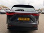 Lexus NX 350h AWD Luxury Line | LEDER | CAMERA | LED LAMPEN | ADAPTIEVE CRUISE | DODEHOEK DETECTIE | HUD DISPLAY | STUURVERWARMING/VERWARMDE STOELEN | NAVIGATIE |