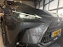 Lexus NX 350h AWD Luxury Line | LEDER | CAMERA | LED LAMPEN | ADAPTIEVE CRUISE | DODEHOEK DETECTIE | HUD DISPLAY | STUURVERWARMING/VERWARMDE STOELEN | NAVIGATIE |