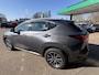 Lexus NX 350h AWD Luxury Line | LEDER | CAMERA | LED LAMPEN | ADAPTIEVE CRUISE | DODEHOEK DETECTIE | HUD DISPLAY | STUURVERWARMING/VERWARMDE STOELEN | NAVIGATIE |