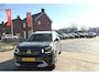 Citroën C3 Aircross 1.2 Benzine Turbo 100 pk Plus * Nieuw Type * 1.500 kg Trekvermogen. Two Tone Lak Dakkleur * Draadloos Apple Carplay / Android Auto voor Up to date Google Maps & Spotify * Climate & Cruise Control * Happy Tag Labels * Vingerhoets; Vierde Generatie Eersteklas Service. Al meer dan 100 jaar een begrip in de Brabantse Kempen.