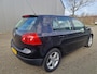 Volkswagen Golf 1.6 FSI Optive 2