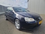 Volkswagen Golf 1.6 FSI Optive 2