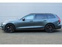 Volvo V60 T6 Automaat Plug-in hybrid AWD Plus Dark | Head-up Display | Harman/Kardon Premium Geluidssysteem | Panoramisch Schuif-/Kanteldak | Adaptieve Cruise Control met Pilot Assist |19" 5-triplespaaks Glossy Black | Lederen Bekleding | Google Navigatiesysteem | 360 Graden Camera | Electronic Climate Controle | Voorstoelen Verwarmd En Elektrische Lendesteunen | Keyless Entry | Elektrische Achterklep | Elektrisch Verstelbare Stoelen Voor Met Memory |Verwarmbare Achterbank |