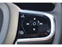 Volvo XC60 2.0 T6 Plug-in Hybrid AWD Plus Dark | Long Range PHEV | Harman Kardon Audio | LED Koplampen Adaptief | Sportstoelen | Panoramadak | 20 inch velgen | Stoel- en stuurverwarming | Google Maps navigatie | Standkachel | Apple Carplay / Android Auto | Volledig Volvo dealer onderhouden |