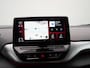 Volkswagen ID.4 First 77 kWh incl wegklapbare trekhaak | SoH 92,6% | Apple Carplay | Wegklapbare trekhaak | Navigatie | Achteruitrij camera | Wifi | Parkeersensoren voor en achter | Voorstoelen verwarmd | Spraakbediening |