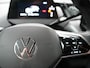 Volkswagen ID.4 First 77 kWh incl wegklapbare trekhaak | SoH 92,6% | Apple Carplay | Wegklapbare trekhaak | Navigatie | Achteruitrij camera | Wifi | Parkeersensoren voor en achter | Voorstoelen verwarmd | Spraakbediening |