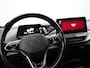 Volkswagen ID.4 First 77 kWh incl wegklapbare trekhaak | SoH 92,6% | Apple Carplay | Wegklapbare trekhaak | Navigatie | Achteruitrij camera | Wifi | Parkeersensoren voor en achter | Voorstoelen verwarmd | Spraakbediening |