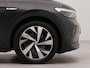 Volkswagen ID.4 First 77 kWh incl wegklapbare trekhaak | SoH 92,6% | Apple Carplay | Wegklapbare trekhaak | Navigatie | Achteruitrij camera | Wifi | Parkeersensoren voor en achter | Voorstoelen verwarmd | Spraakbediening |