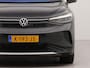 Volkswagen ID.4 First 77 kWh incl wegklapbare trekhaak | SoH 92,6% | Apple Carplay | Wegklapbare trekhaak | Navigatie | Achteruitrij camera | Wifi | Parkeersensoren voor en achter | Voorstoelen verwarmd | Spraakbediening |