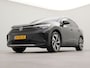 Volkswagen ID.4 First 77 kWh incl wegklapbare trekhaak | SoH 92,6% | Apple Carplay | Wegklapbare trekhaak | Navigatie | Achteruitrij camera | Wifi | Parkeersensoren voor en achter | Voorstoelen verwarmd | Spraakbediening |