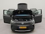 Volkswagen ID.4 First 77 kWh incl wegklapbare trekhaak | SoH 92,6% | Apple Carplay | Wegklapbare trekhaak | Navigatie | Achteruitrij camera | Wifi | Parkeersensoren voor en achter | Voorstoelen verwarmd | Spraakbediening |