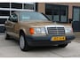 Mercedes-Benz 200-Serie 200-500 (W124) D 5 bak schuifdak puntgaaf roestvrij 1e lak
