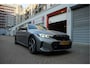 BMW 3-Serie Touring 330e M-SPORT | Facelift 2023/2024 | FROZEN GREY | Head Up | Adaptive + Lane | Harman Kardon | Trekhaak | Wide Screen Dashboard