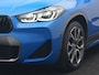 BMW X2 xDrive25e M Sport Plug In Hybrid 220pk Dealer O.H. PHEV | Trekhaak Afn. | Panodak | Adaptive Cruise | Head Up | Camera | Harman / Kardon | Lederen Competition Stoelen Memory & Verwarmd | Keyless | 19"L.M | Sfeerverlichting | Navigatie | DAB |