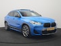BMW X2 xDrive25e M Sport X PHEV 220pk Dealer O.H. | Trekhaak Afn. | Panodak | Adaptive Cruise | Head Up | Camera | Harman / Kardon | Lederen Competition Stoelen Memory & Verwarmd | Keyless | 19"L.M | Sfeerverlichting | Navigatie | DAB | Plug