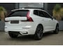 Volvo XC60 2.0 T8 Plug-in hybrid AWD Ultra Dark 455pk Panoramadak/Luchtvering/Trekhaak