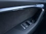 Audi A6 Avant 55 TFSI e quattro Competition - S-Line l Panorama l Trekhaak l HUD l Memory