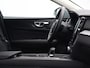 Volvo V60 2.0 B4 Essential Edition / Stoel-, stuurwiel- & achterbankverwarming / Achteruitrijcamera / Pilot Assist / BLIS