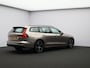 Volvo V60 T6 350PK Plug-in hybrid AWD Core Business Ed. / Stoel-, stuurwiel- & achterbankverwarming / 360 camera / Harman Kardon / BLIS