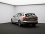 Volvo V60 T6 350PK Plug-in hybrid AWD Core Business Ed. / Stoel-, stuurwiel- & achterbankverwarming / 360 camera / Harman Kardon / BLIS