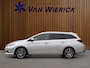 Toyota Auris Touring Sports 1.2T Dynamic | Pano | Velours | Camera | Stoelverwarming | LED