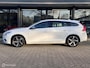 Volvo V60 T3 R-Design|Afneembare trekhaak|Stoelverwarming