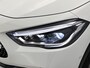 Mercedes-Benz GLA 180 AMG Nightpakket | Panoramadak | Trekhaak | Memory | Sfeerverlichting | Keyless Go | Multibeam LED | Inclusief 24 maanden Mercedes-Benz Certified garantie voor Europa.