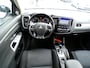 Mitsubishi Outlander 2.0 Intense+ Clima/Navi/Camera!! 7 Zits!!