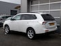 Mitsubishi Outlander 2.0 Intense+ Clima/Navi/Camera!! 7 Zits!!