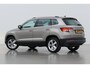 Skoda Karoq 1.0 TSI Ambition Business | Stoelverwarming | ACC | Getint Glas | Apple Carplay | DAB