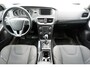 Volvo V40 Cross Country D3 AUT6 150PK Summum, Verwarmbare stoelen voor & achter, 17” Lichtmetalen velgen, Park Assist achter met camera, Cruise Control, Sensus Full Map navigatie, Bluetooth telefoonvoorbereiding