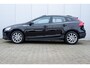 Volvo V40 Cross Country D3 AUT6 150PK Summum, Verwarmbare stoelen voor & achter, 17” Lichtmetalen velgen, Park Assist achter met camera, Cruise Control, Sensus Full Map navigatie, Bluetooth telefoonvoorbereiding