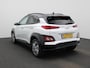 Hyundai Kona Electric EV Premium 64 kWh 204PK | Stoelverwarming | Navigatie | Achteruitrijcamera | Keyless | Apple CarPlay & Android Auto