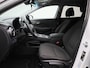 Hyundai Kona Electric EV Premium 64 kWh 204PK | Stoelverwarming | Navigatie | Achteruitrijcamera | Keyless | Apple CarPlay & Android Auto