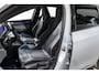 Volkswagen Golf 1.5 eTSI R-Line 2020 DSG IQ PANO CAMERA VIRTUAL