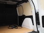 Renault Kangoo E-Tech Extra L1 44 kWh | Adaptieve Cruise Control | Stoel- & Stuurwielverwarming | Voorruit Verwarmd | Camera | PDC Rondom | Full-Map Navigatie | Blind Spot Warning | LED Pure Vision | Keyless |