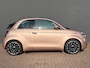 Fiat 500C 42kWh 118pk Aut Icon | Cabrio | CarPlay | Dodehoek Detectie | Chique Uitvoering | Stoelverwarming | Adaptive Cruise Control | 17 inch Velgen