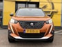 Peugeot 2008 1.2 PureTech GT Pack 155pk Automaat | Navigatie | Dealer onderhouden | Adaptive Cruise control | Camera | Parkeersensoren | Trekhaak | Keyless Entry + Start | 18" LMV