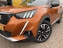 Peugeot 2008 1.2 PureTech GT Pack 155pk Automaat | Navigatie | Dealer onderhouden | Adaptive Cruise control | Camera | Parkeersensoren | Trekhaak | Keyless Entry + Start | 18" LMV