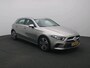 Mercedes-Benz A-klasse 180 Business Solution Luxury Ledkoplampen | Sfeerverlichting | Stoelverwarming | Parkeerpakket met achteruitrijcamera. Inclusief 48 maanden MB Certified garantie voor Europa.