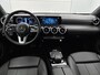 Mercedes-Benz A-klasse 180 Business Solution Luxury Ledkoplampen | Sfeerverlichting | Stoelverwarming | Parkeerpakket met achteruitrijcamera. Inclusief 48 maanden MB Certified garantie voor Europa.