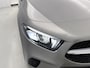 Mercedes-Benz A-klasse 180 Business Solution Luxury Ledkoplampen | Sfeerverlichting | Stoelverwarming | Parkeerpakket met achteruitrijcamera. Inclusief 48 maanden MB Certified garantie voor Europa.