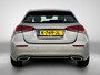 Mercedes-Benz A-klasse 180 Business Solution Luxury Ledkoplampen | Sfeerverlichting | Stoelverwarming | Parkeerpakket met achteruitrijcamera. Inclusief 48 maanden MB Certified garantie voor Europa.
