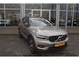 Volvo XC40 T4 Recharge Inscription | 360 camera | H&K Audio | Schuif/kantel dak | Stoel/stuur verwarming | BLIS |
