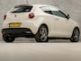 Alfa Romeo MiTo 0.9 TwinAir Distinctive Sport (NAVIGATIE, CLIMATE, GETINT GLAS, CRUISE, LEDER, SPORTSTOELEN, XENON, LM VELGEN, NIEUWSTAAT)
