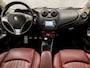 Alfa Romeo MiTo 0.9 TwinAir Distinctive Sport (NAVIGATIE, CLIMATE, GETINT GLAS, CRUISE, LEDER, SPORTSTOELEN, XENON, LM VELGEN, NIEUWSTAAT)