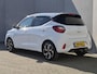 Hyundai i10 1.0 T-GDI N Line 5-zits 101pk Handgeschakeld / Nieuw Model / Fabrieksgarantie tot 06-2028 / Dealer onderhouden / Cruise control / Airco / Navigatie via Apple Carplay of Android Auto / Parkeersensoren achter /