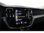 Volvo XC60 D3 Momentum | Stoelverwarming | Camera | Getint Glas | Apple Carplay | PDC V+A