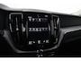 Volvo XC60 D3 Momentum | Stoelverwarming | Camera | Getint Glas | Apple Carplay | PDC V+A